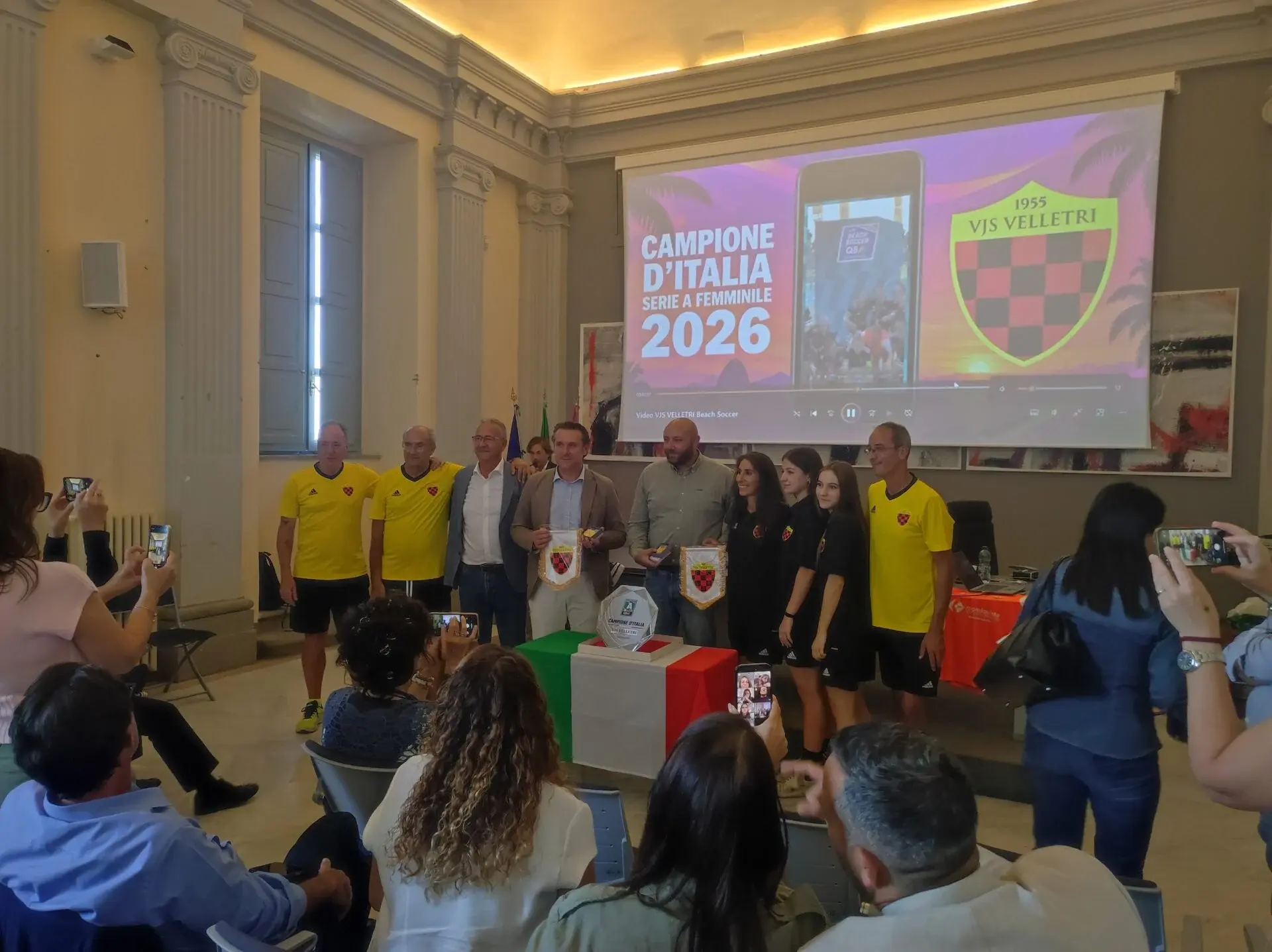 Cerimonia in Comune per la donazione dello Scudetto di Serie A Femminile della Vjs Velletri Beach Soccer